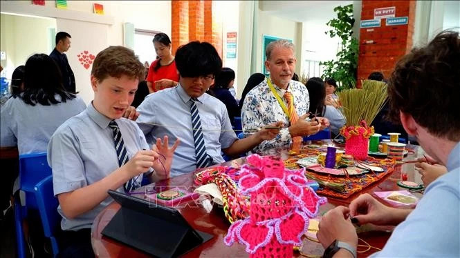 Vietnamese culture, crafts introduced in Brunei