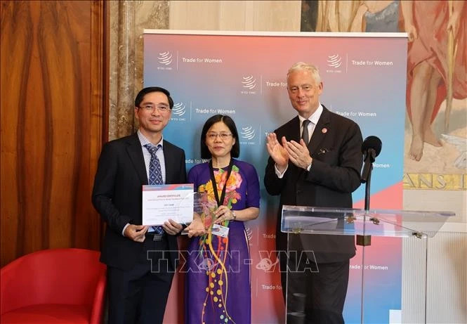 WTO honours Vietnamese university for gender equality in trade