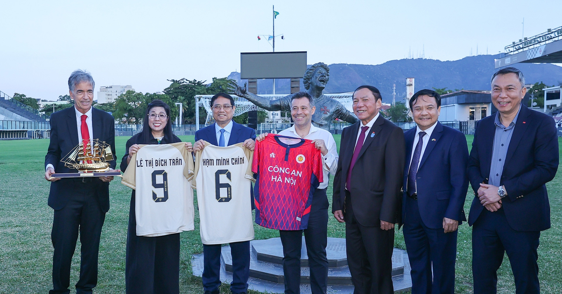 Vasco da Gama hosts Vietnam PM, opens door to sports diplomacy