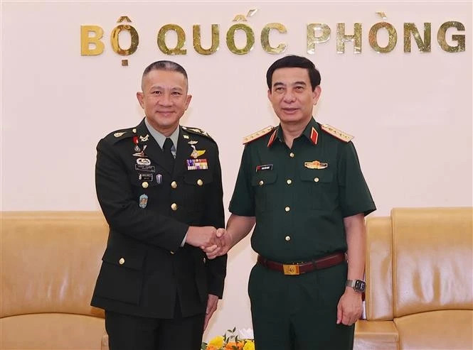 Defence Minister receives Chief of Defence Forces of Thailand