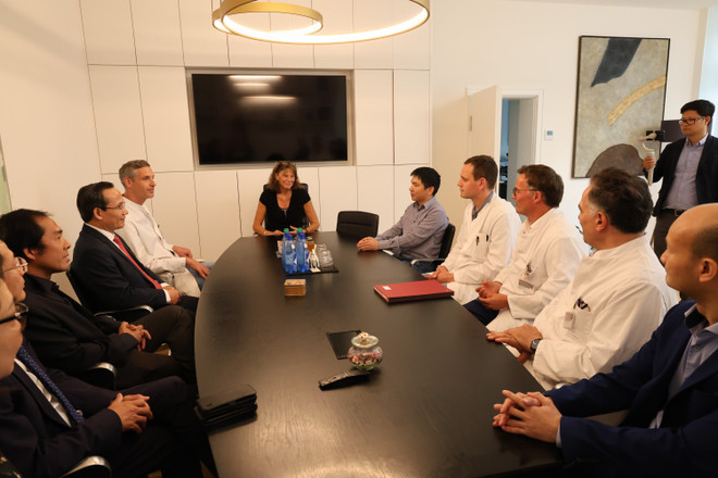 vna-potal-buoc-tien-quan-trong-trong-hop-tac-tim-mach-giua-benh-vien-108-va-mhh-cua-duc-8131716.jpg