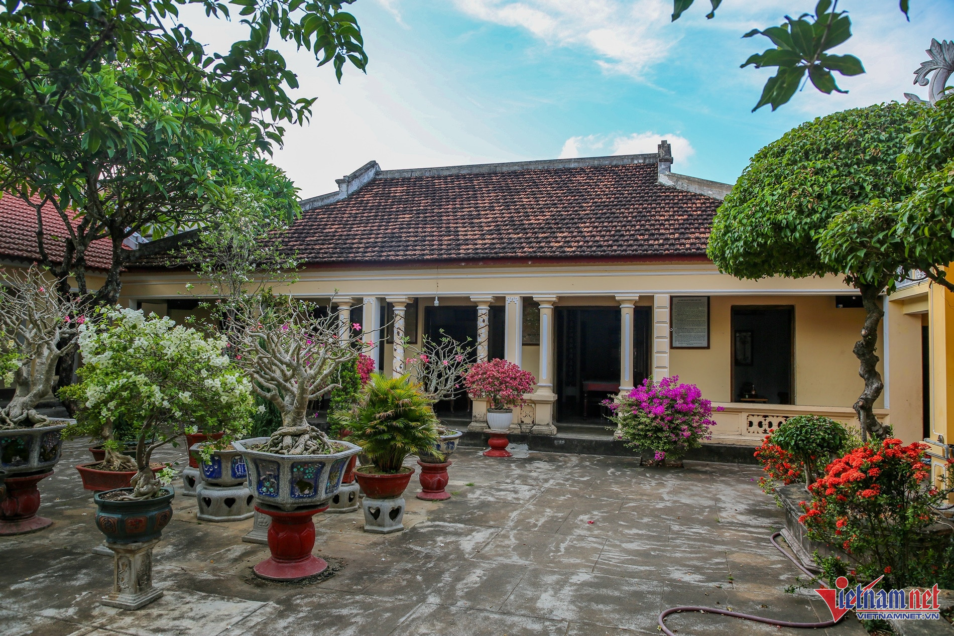 vietnam pagoda13.jpg