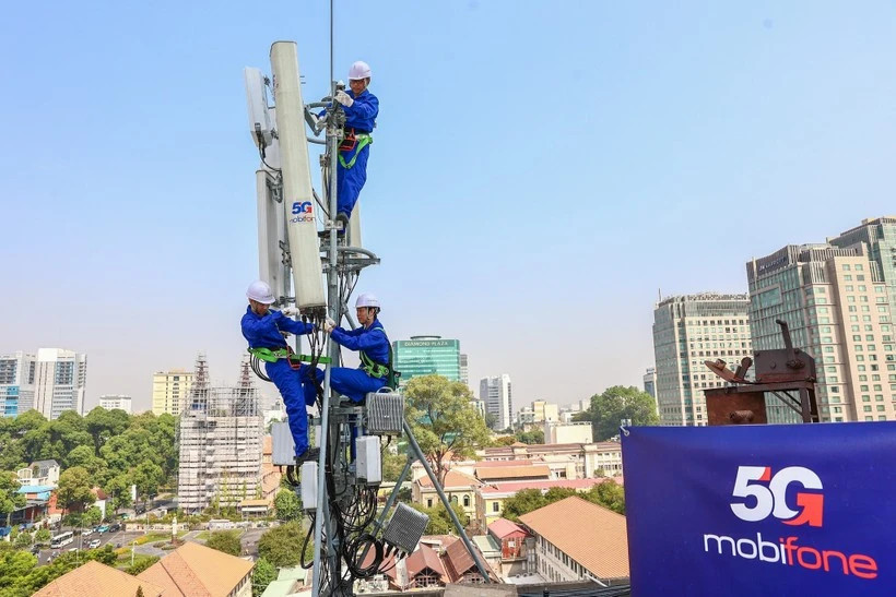 Vietnam telecom giants step up 5G commercialisation, expansion