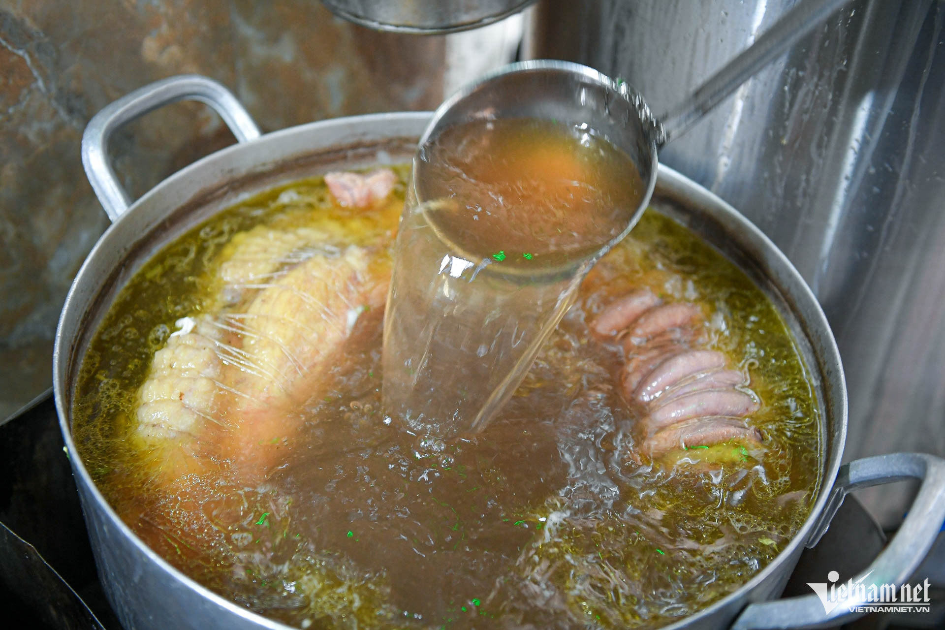 W-pho lam 19.JPG.jpg