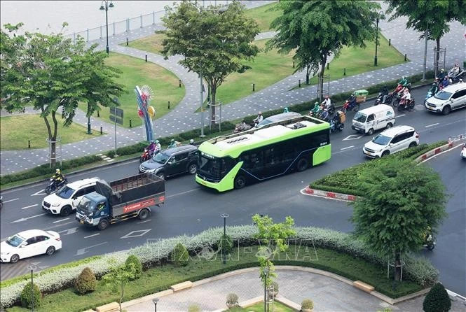 HCM City has 27 more electric bus routes
