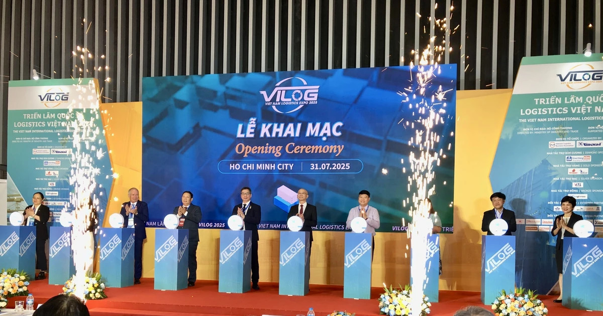 Third Vietnam int’l logistics exhibition opens in HCM City