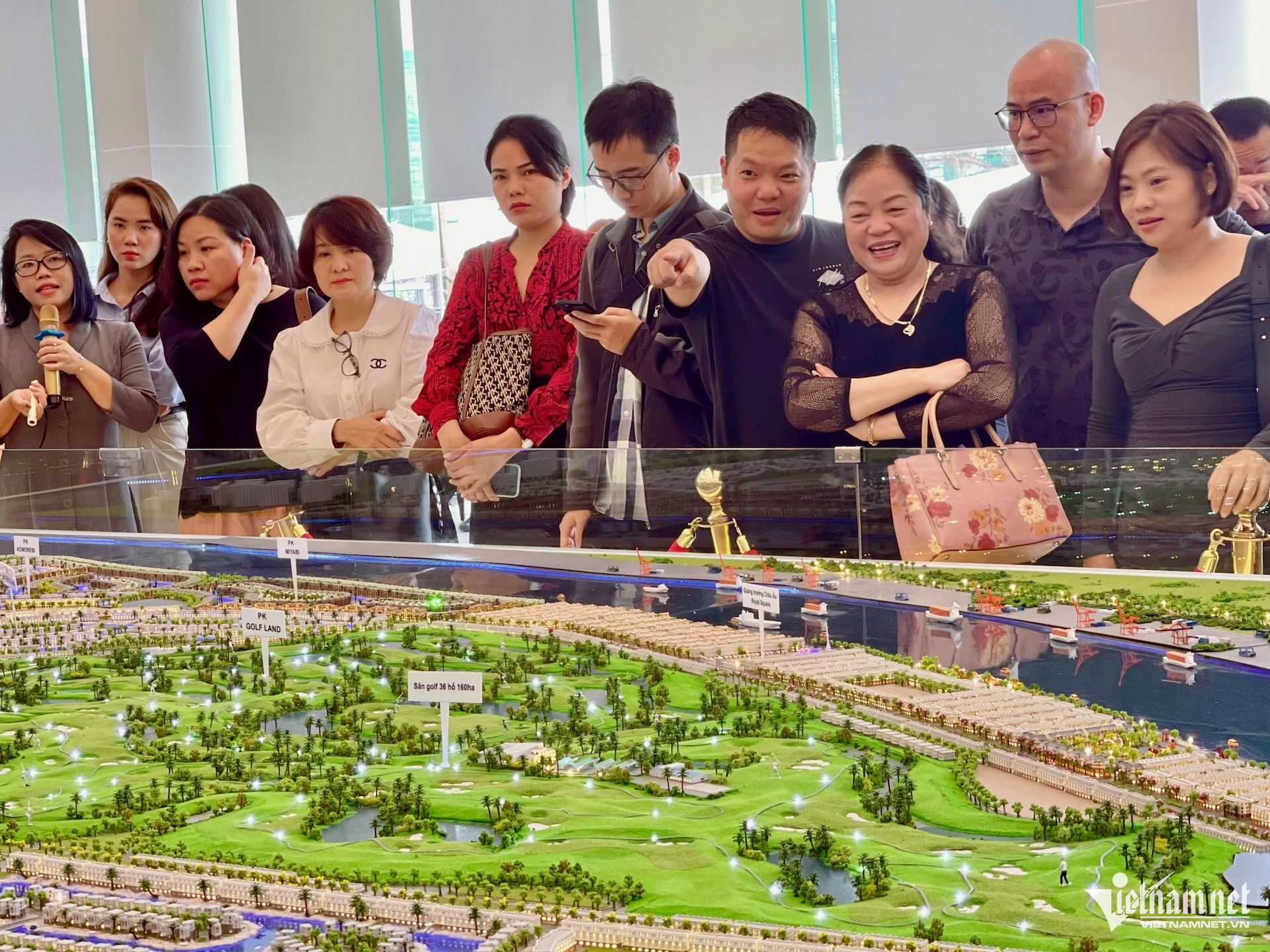 giao dich MOJ HongKhanh.jpg