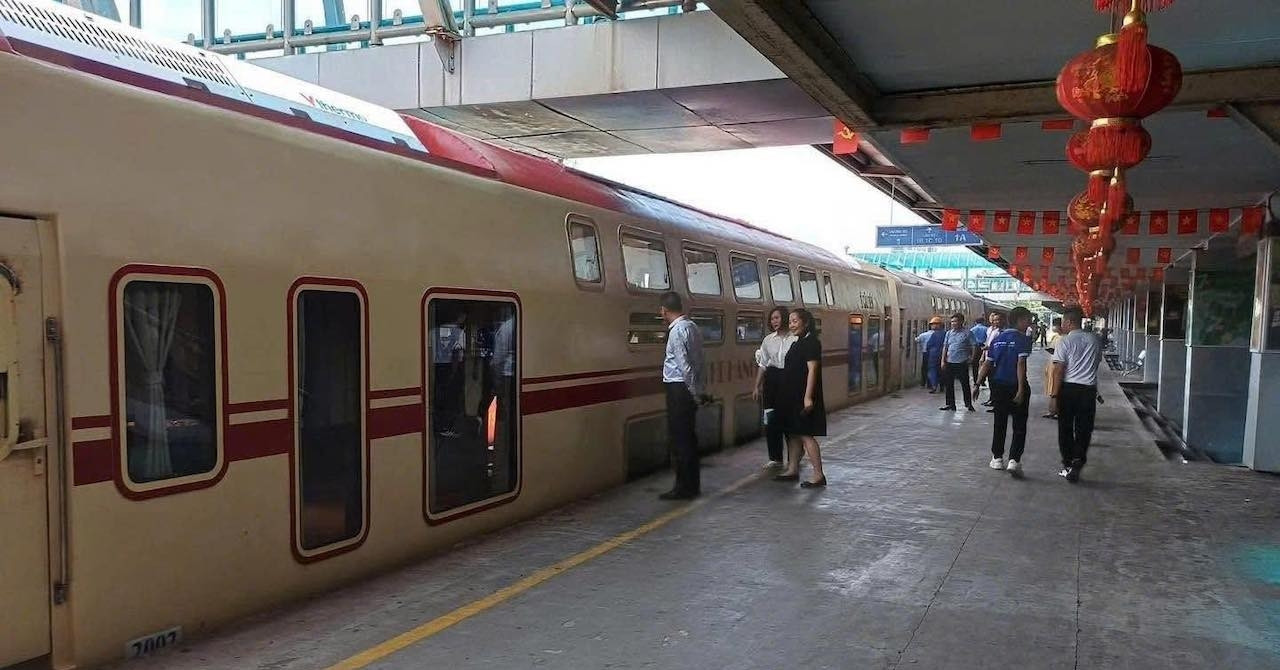Hanoi to launch heritage-inspired double-decker train