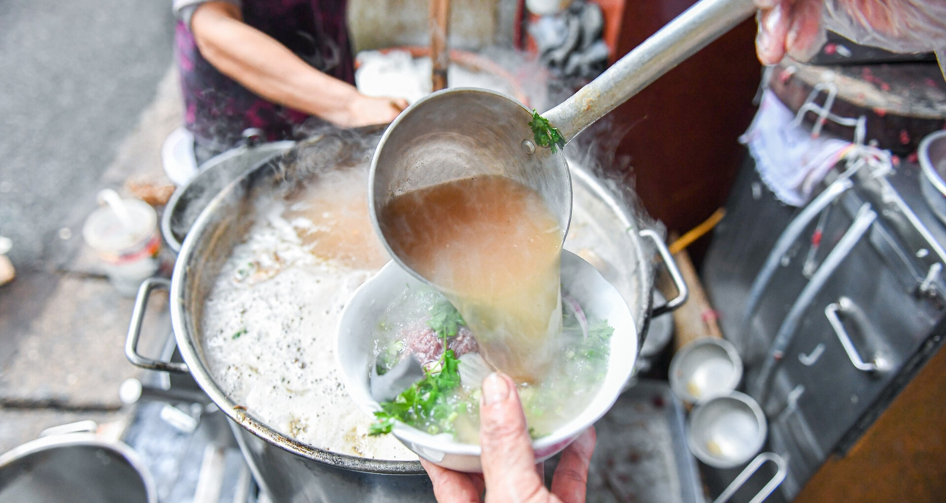 Michelin honors 4 Hanoi pho spots for 3rd year, but debate simmers