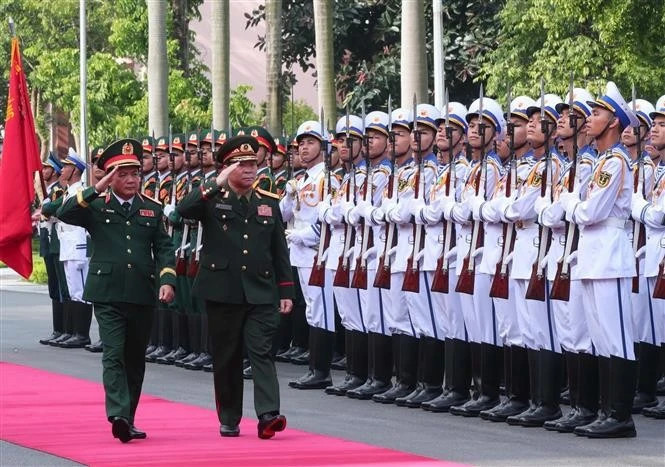 Vietnam, Laos foster military collaboration