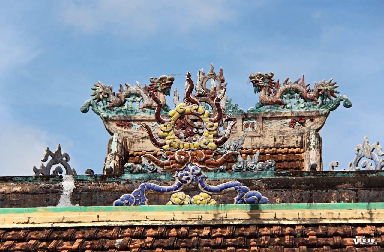 ancient temple vn2.jpg