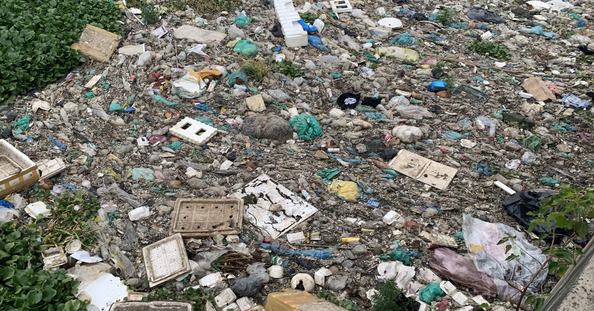 Ho Chi Minh City avoids garbage crisis after VWS delays new schedule