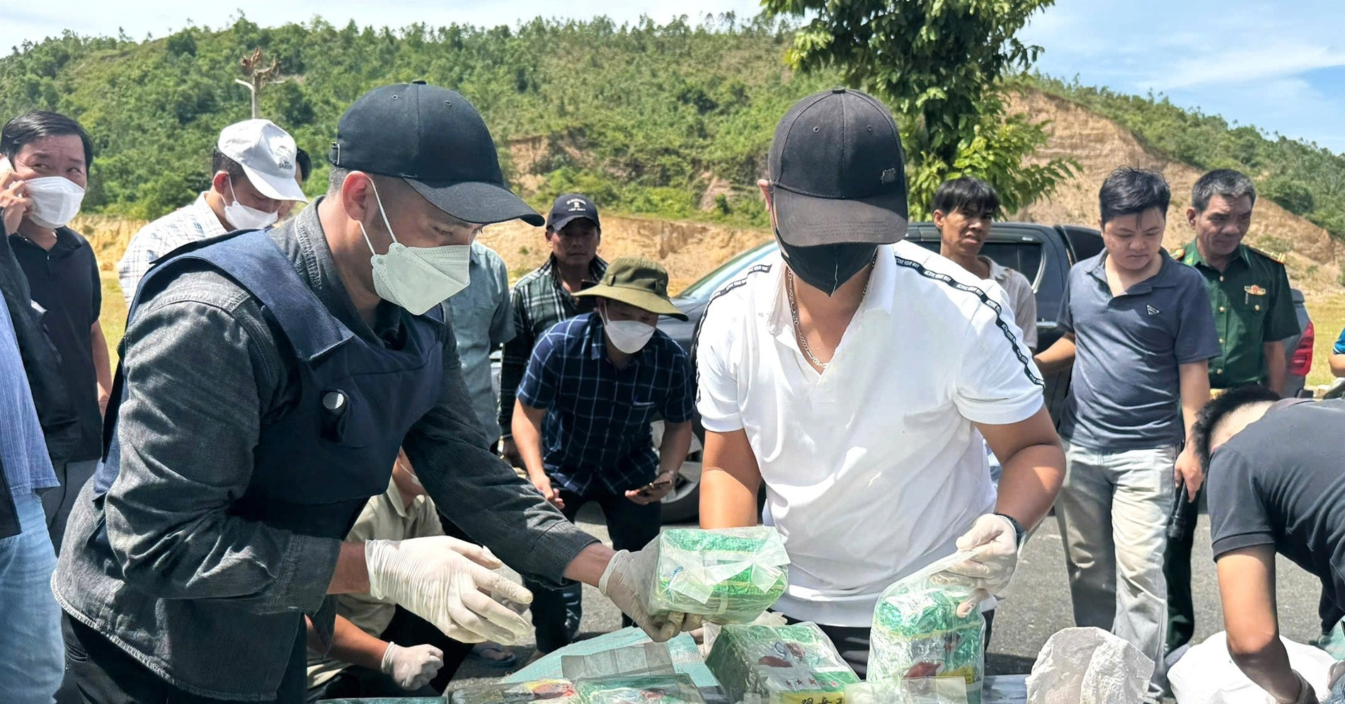 Massive drug ring busted in 7-second takedown in Da Nang