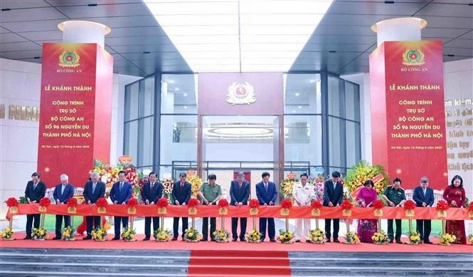 Party chief attends inauguration of Ministry of Public Security's Headquarters