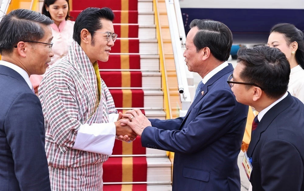 Bhutanese King, Queen start state visit to Vietnam