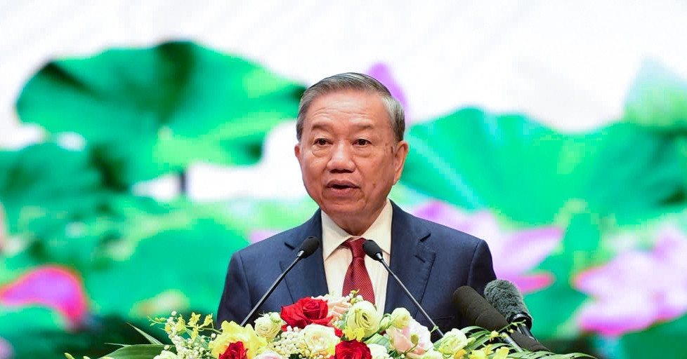 General Secretary: Over 10% of new Central Committee under 47