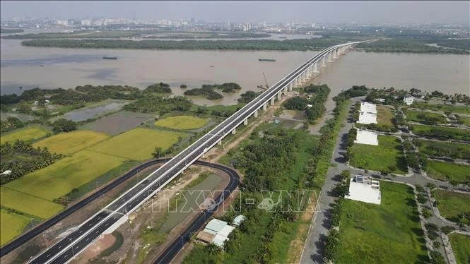 Groundbreaking held for expressways connecting Long Thanh Airport and seaports