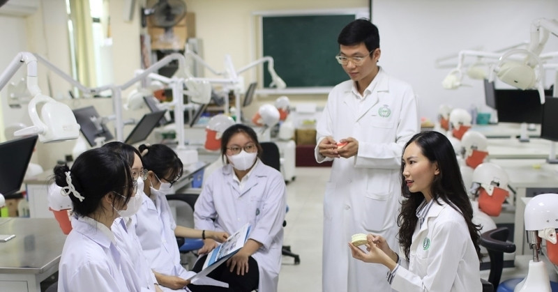 Vietnam opens medical master’s programs in English for Indian students