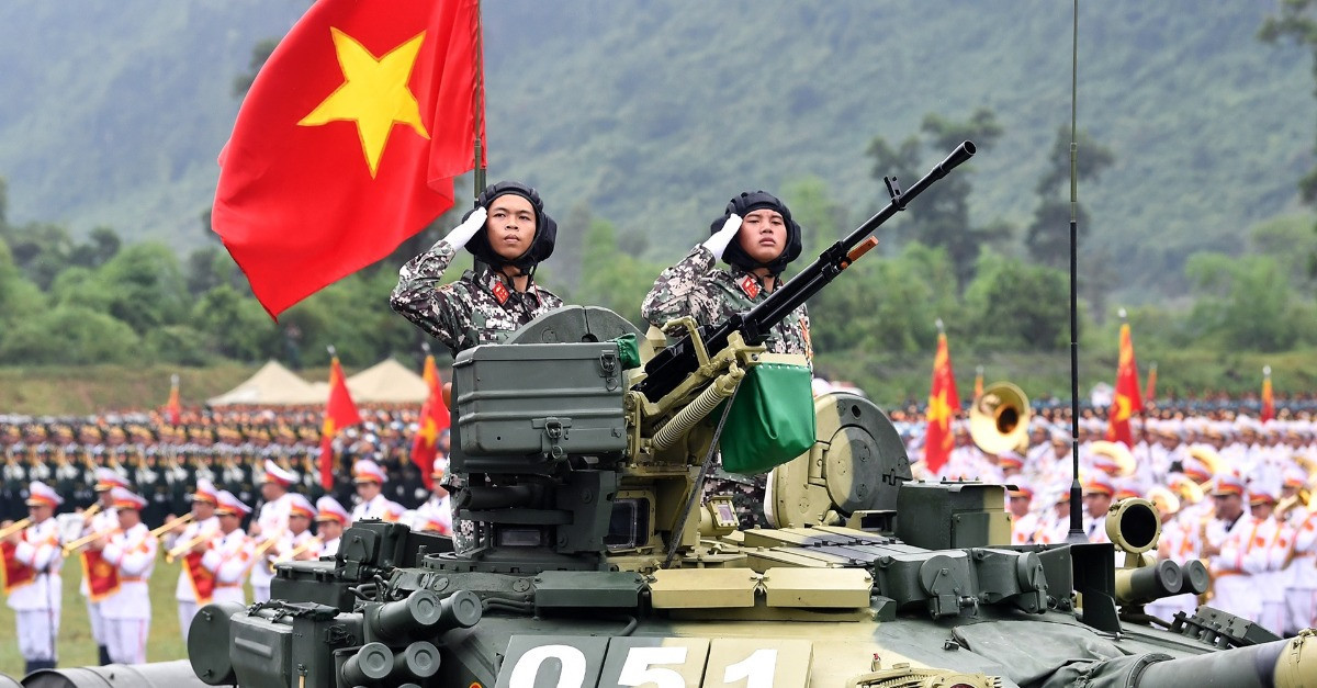 Hanoi police urge public transport use for 2/9 parade rehearsal