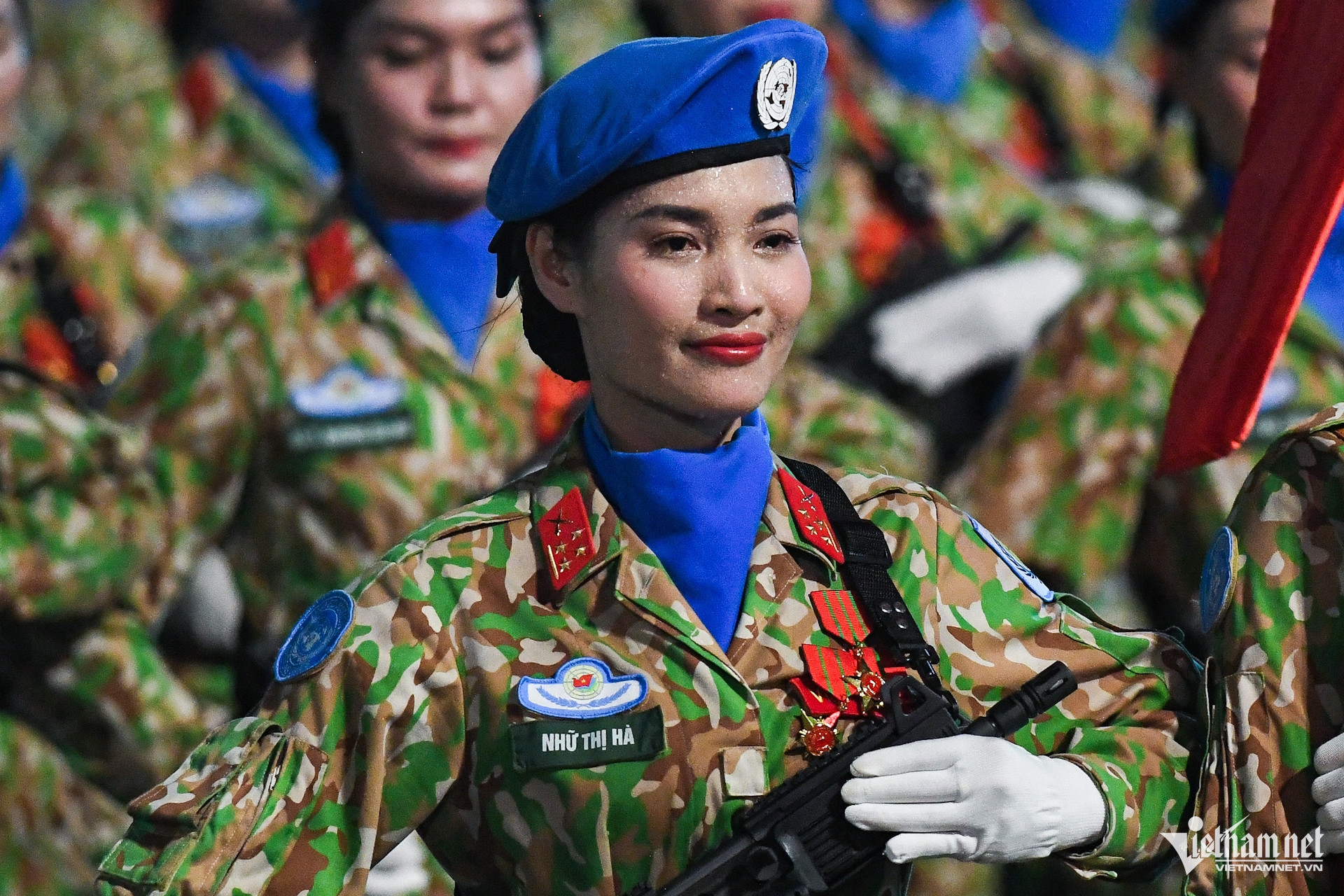hanoi parade7.jpg