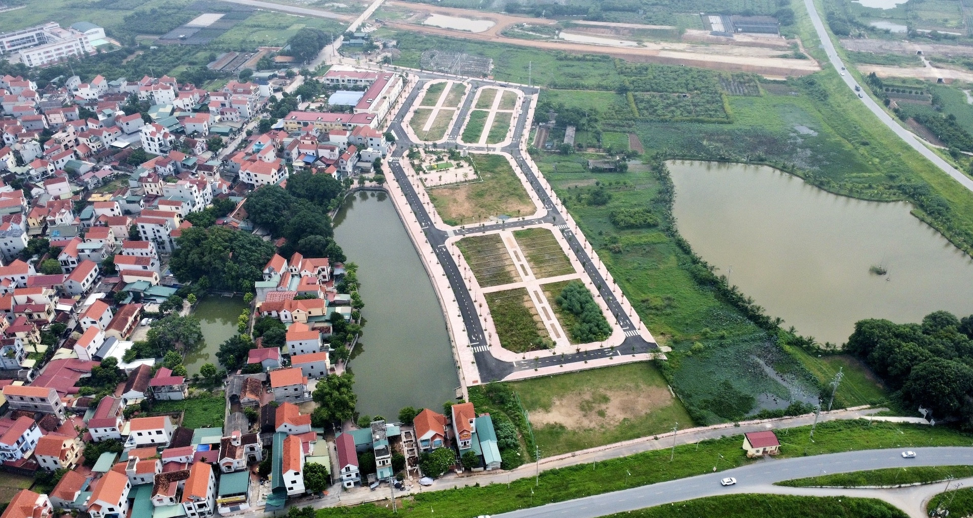 Real estate at risk as land prices soar beyond reality