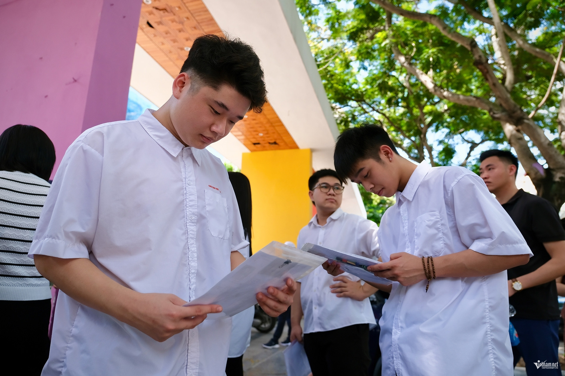 Students admitted by transcripts achieve satisfactory academic results