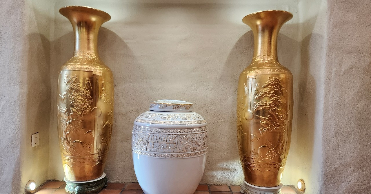 Vietnamese veteran crafts world-first 24K nano-gold ceramics