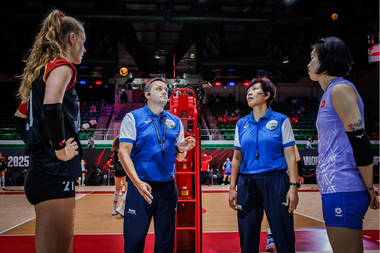 tuyen bong chuyen nu viet nam vs Duc 3.jpg