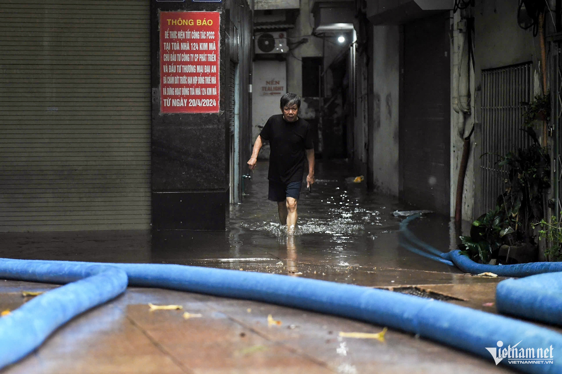 hanoi flood11.jpg
