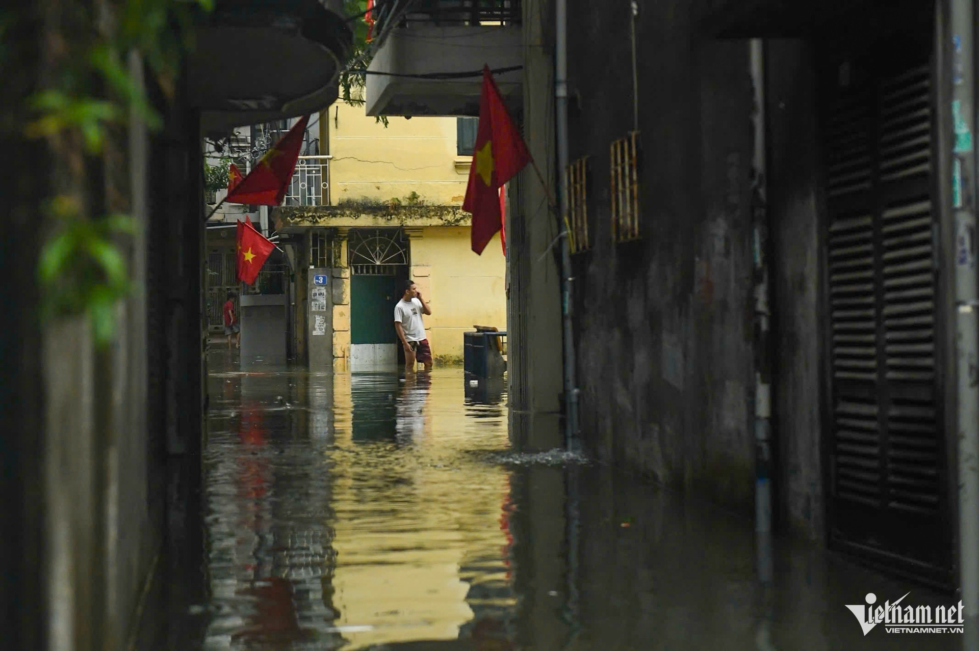 hanoi flood12.jpg
