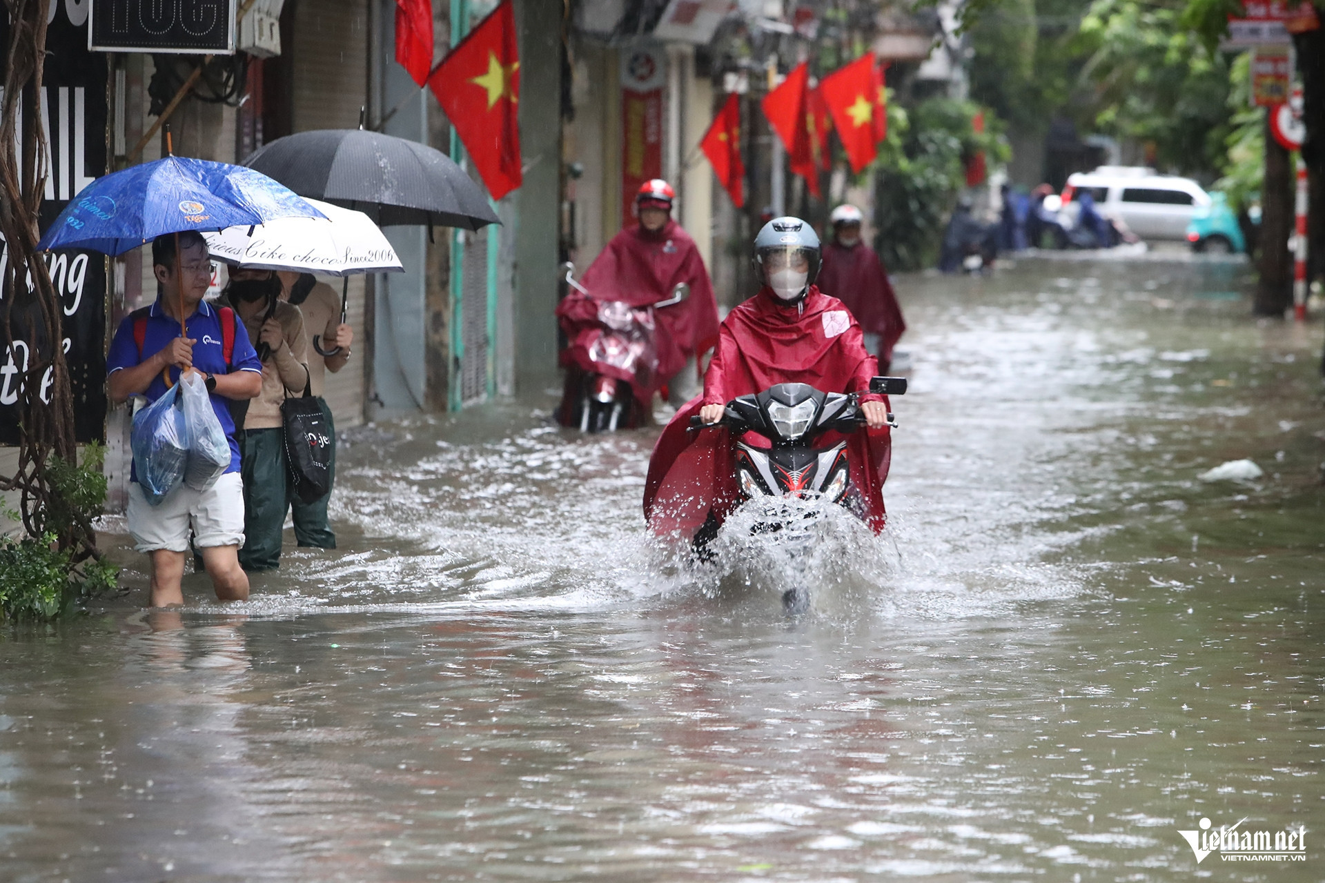 hanoi flood3.jpg