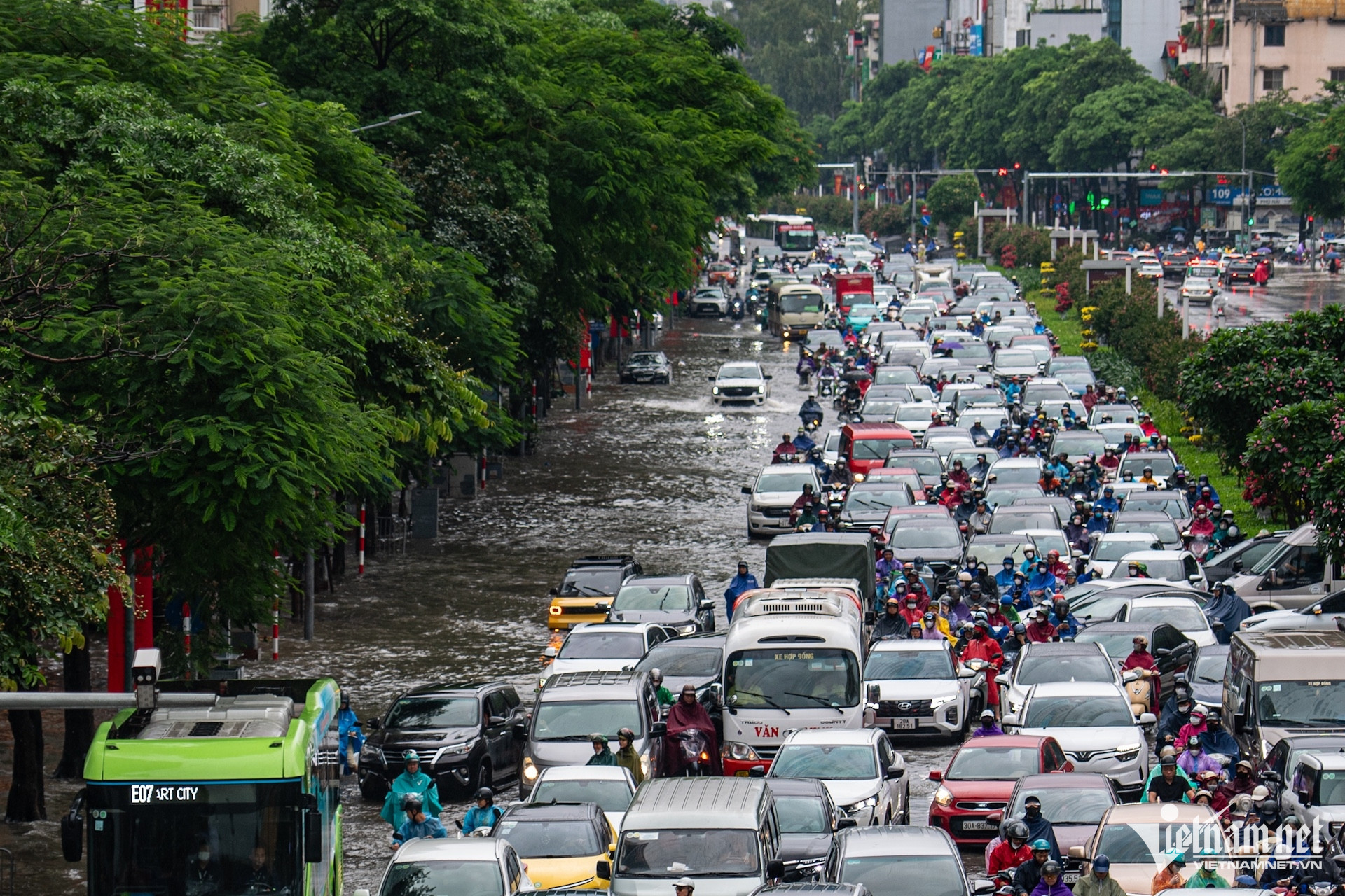hanoi flood7.jpg