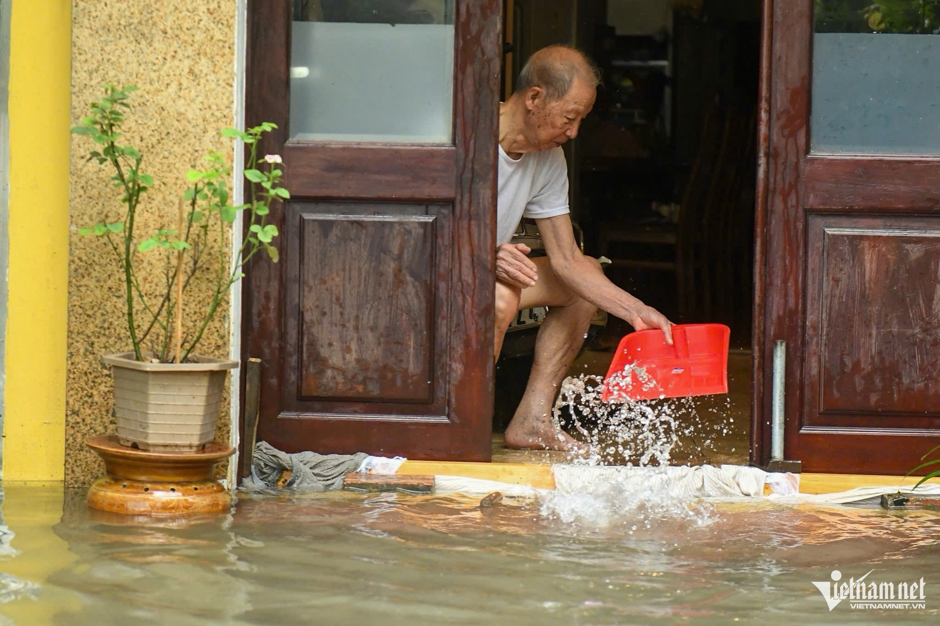 hanoi flood7.jpg