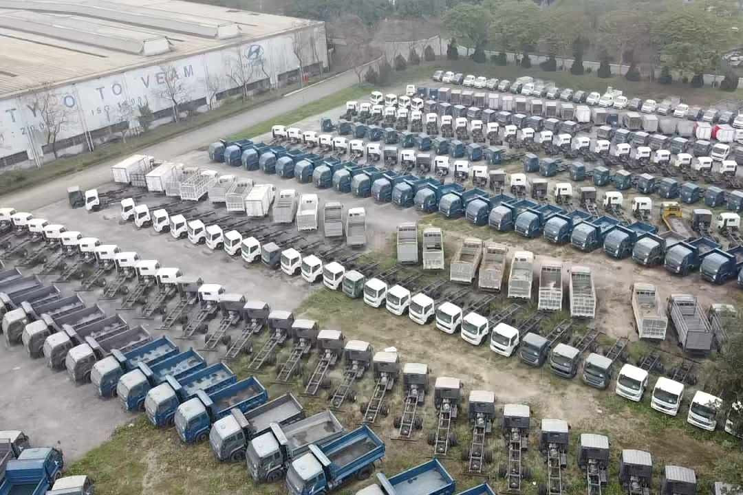 Manufacturer slashes prices on 2,071 unsold cars after repeated failed auctions