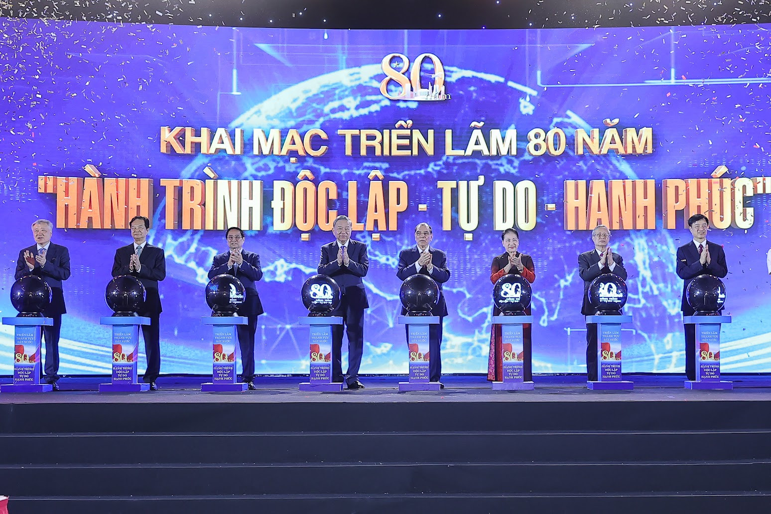 hanoi exhibition.jpg