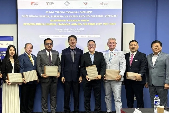 Vietnam, Malaysia strengthen business ties