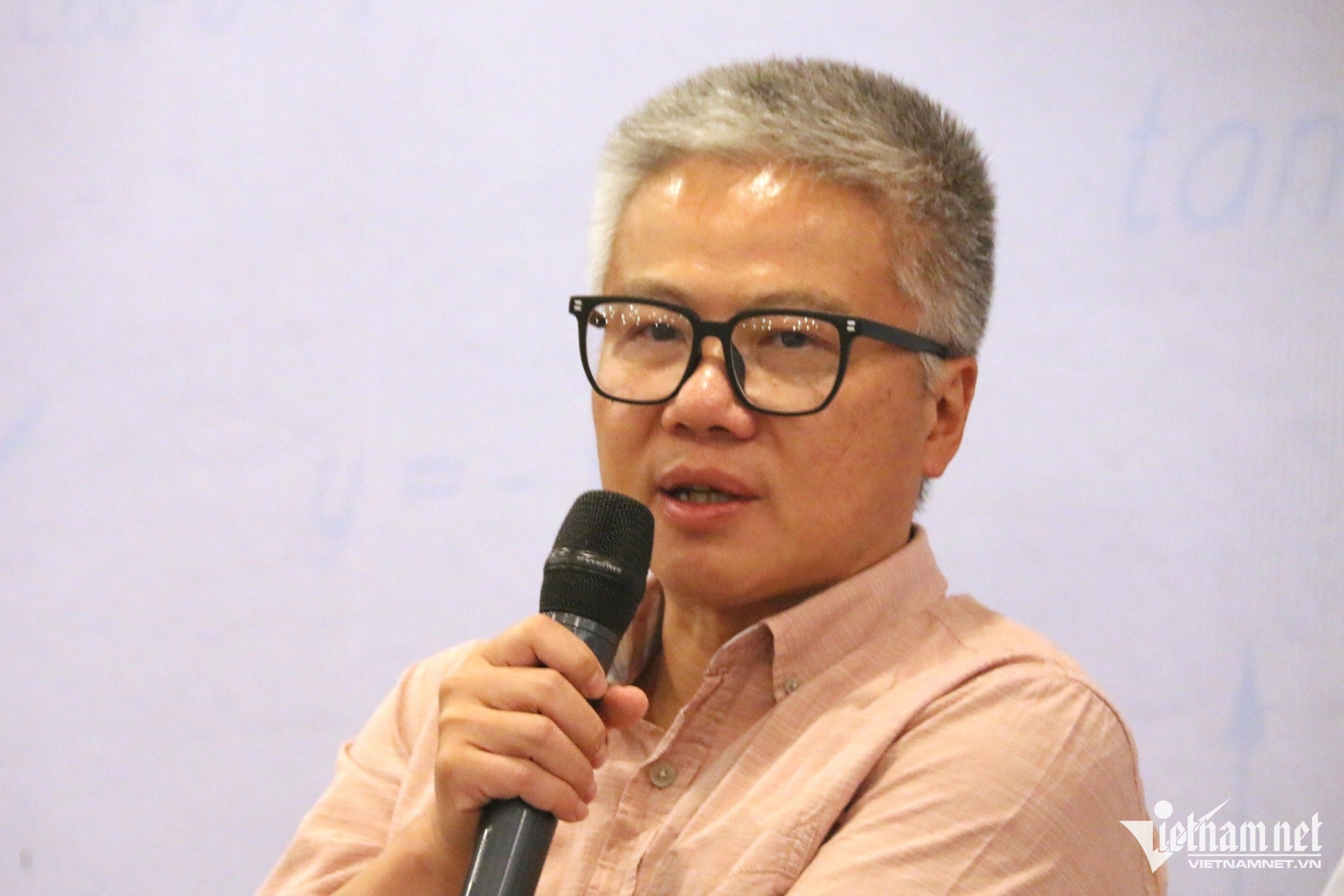 New teaching methods in maths needed to foster creative thinking: professor