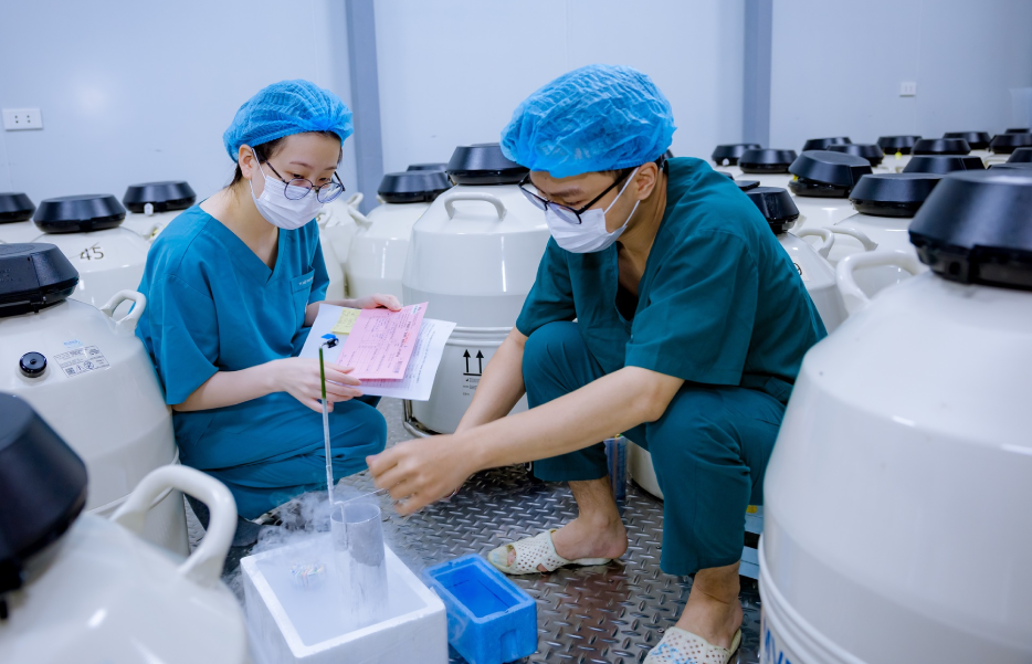 ngan hang tinh trung.png