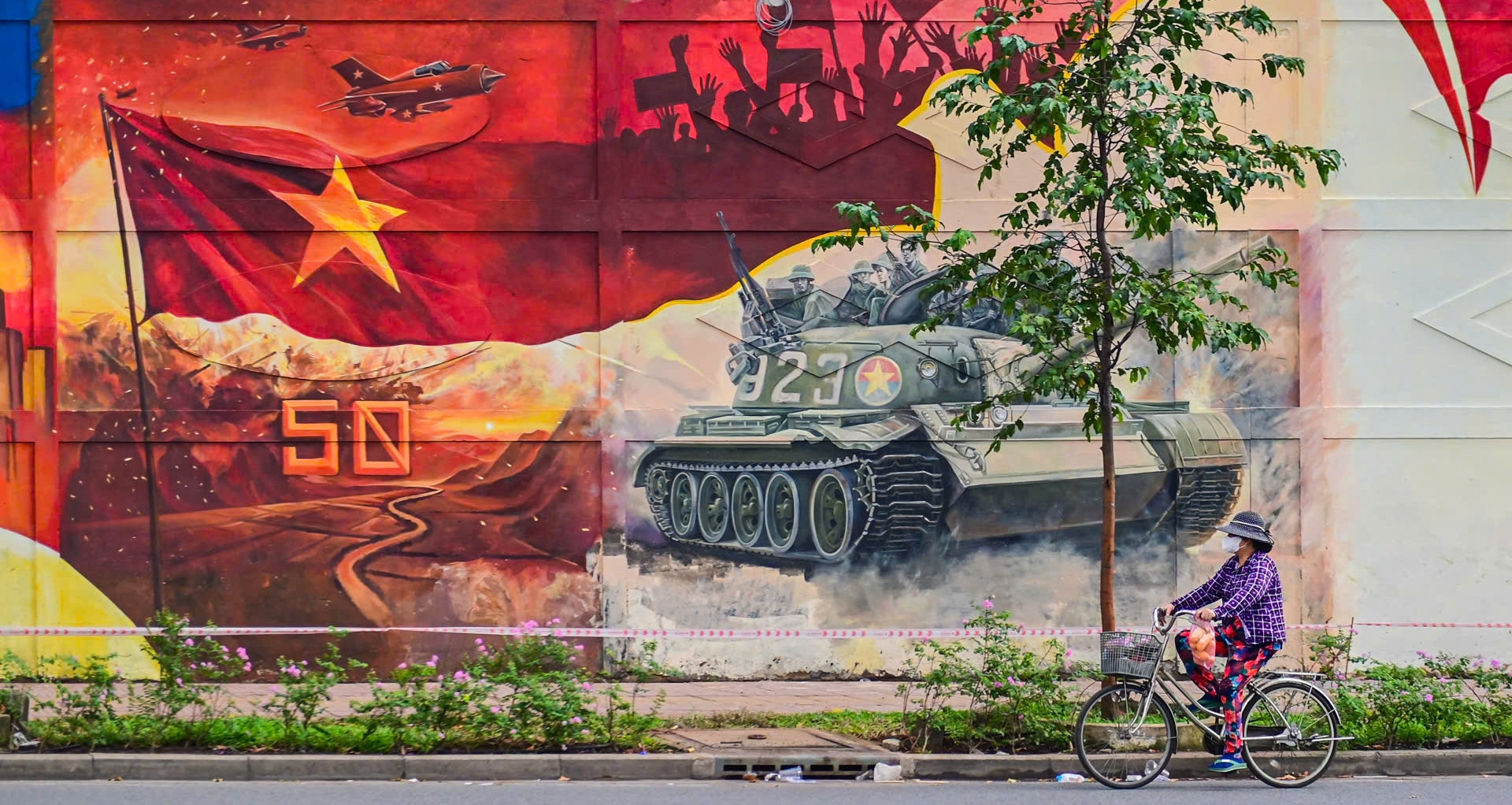 Massive 300m parade mural unveiled in heart of Ho Chi Minh City