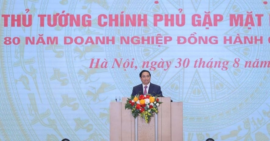 PM urges business unity in building a prosperous Vietnam