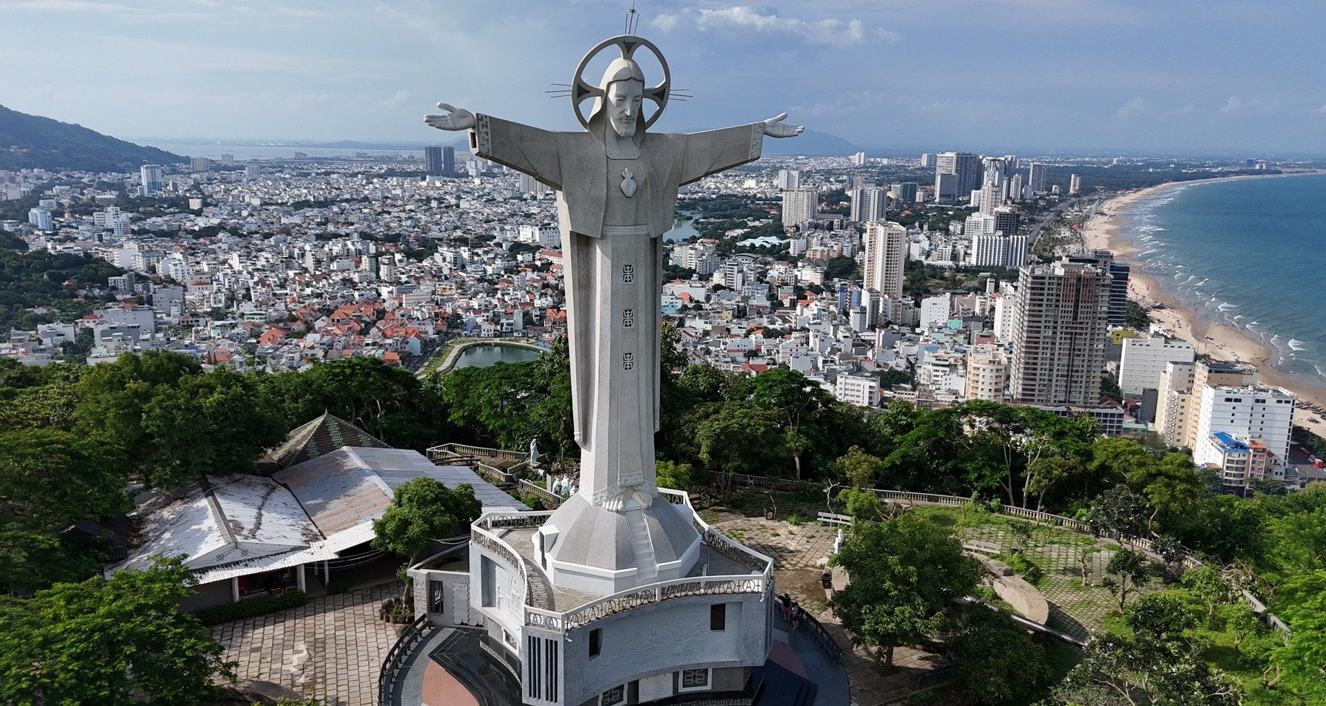 Climb 800 steps to touch Vietnam’s tallest Christ statue