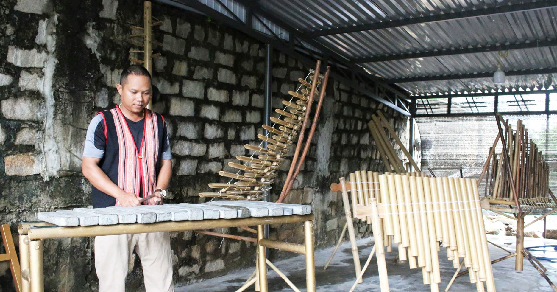 Xo Dang artisan crafts tradition from the forest’s heartbeat