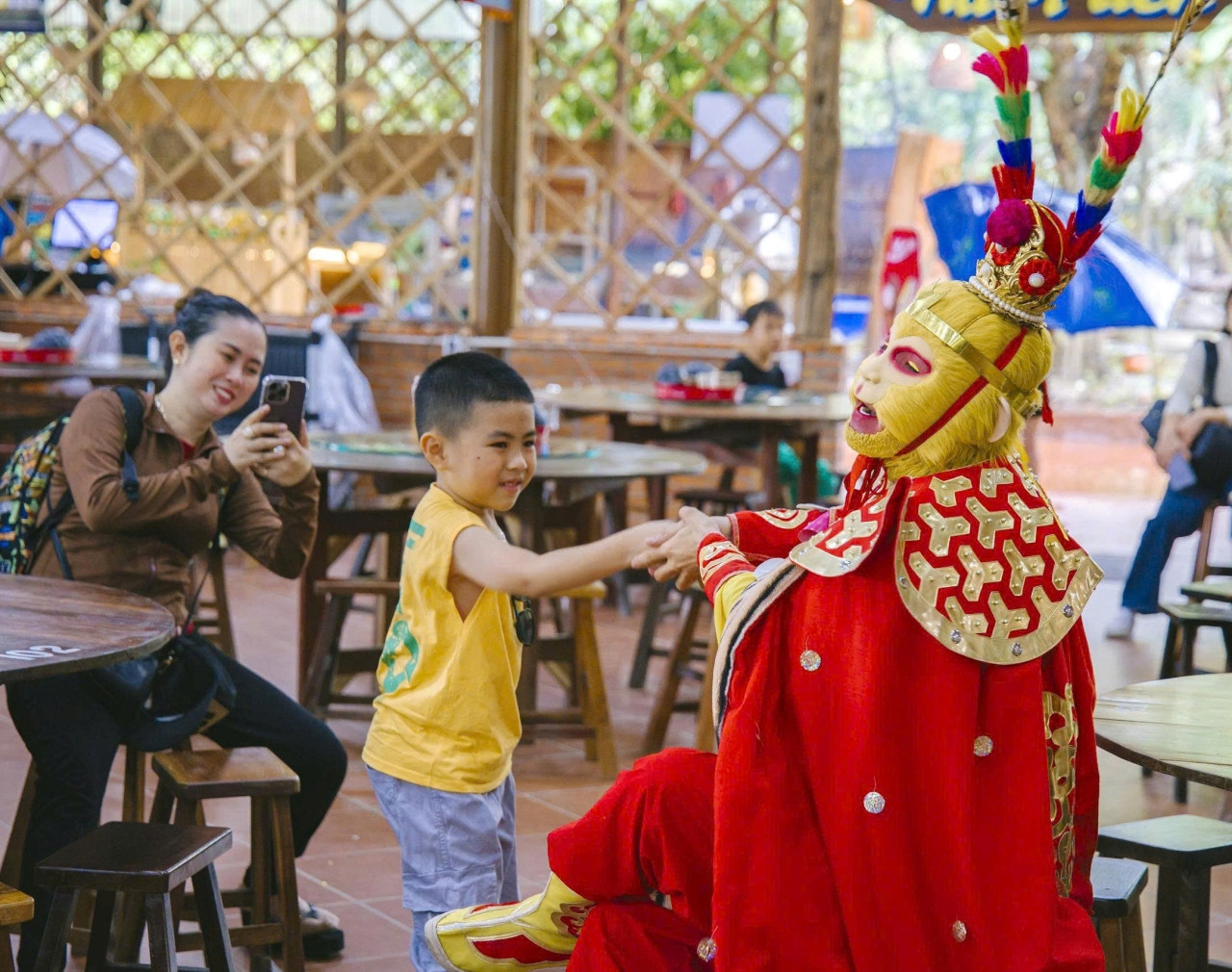 tu thien mien tay.jpg