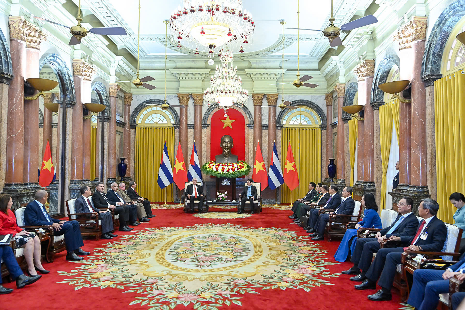 Luong Cuong   Cuba 8.jpg