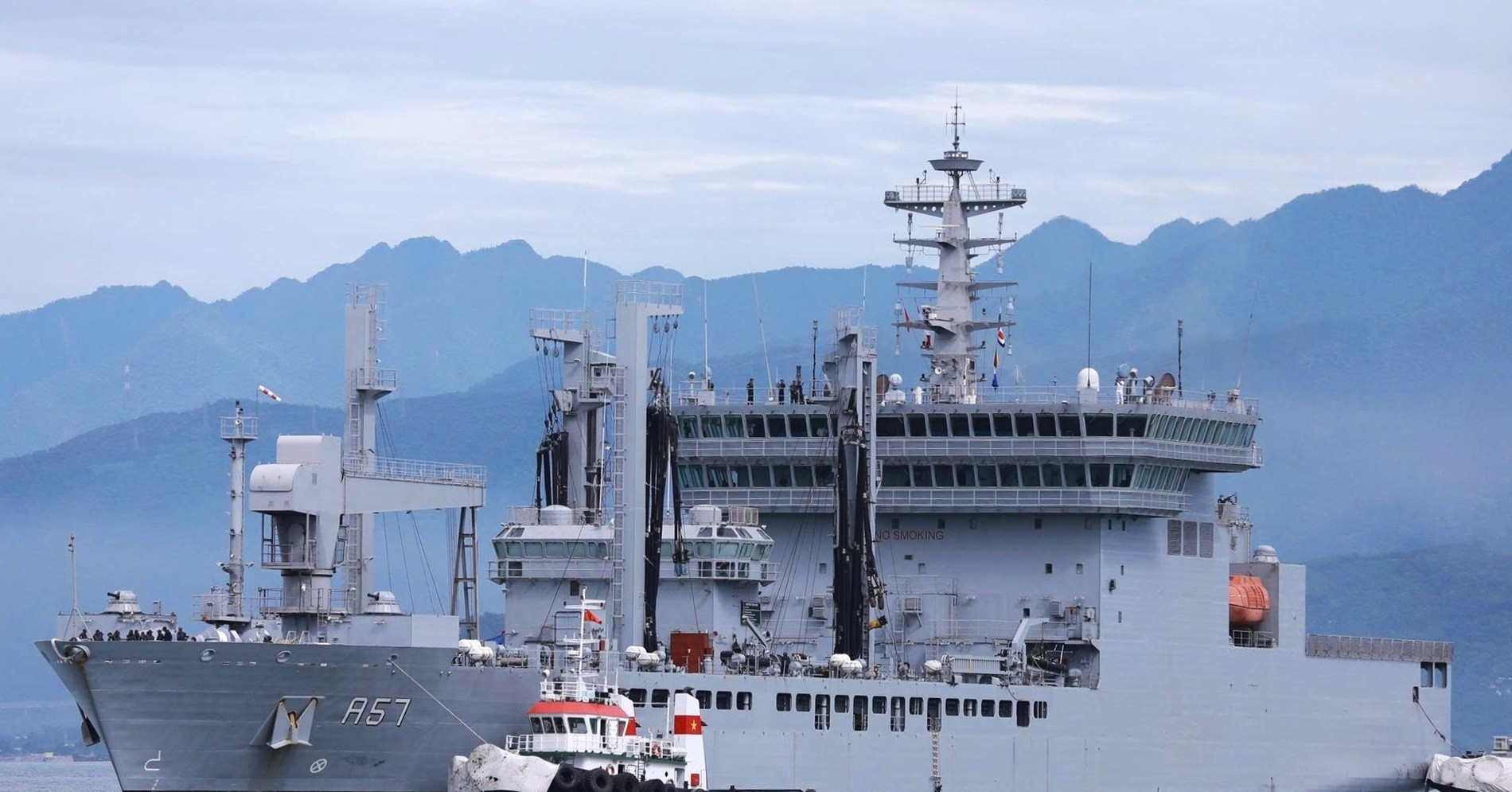 Vietnam eases restrictions on foreign naval visits