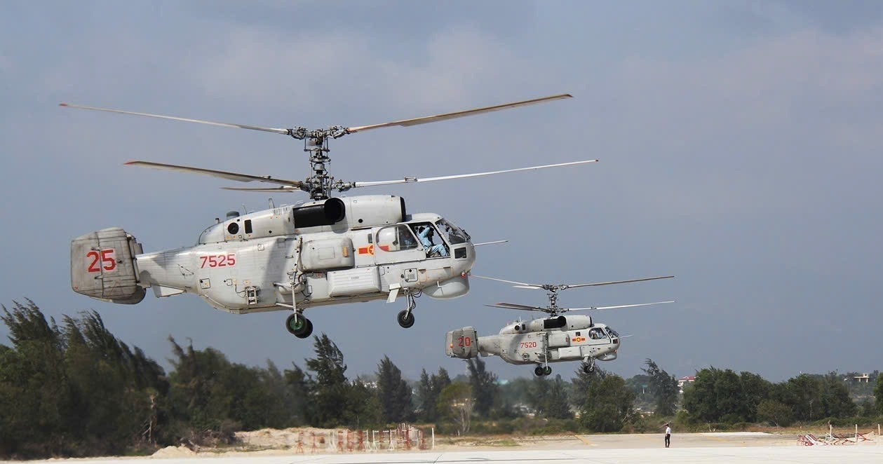 truc thang 2 984.jpeg