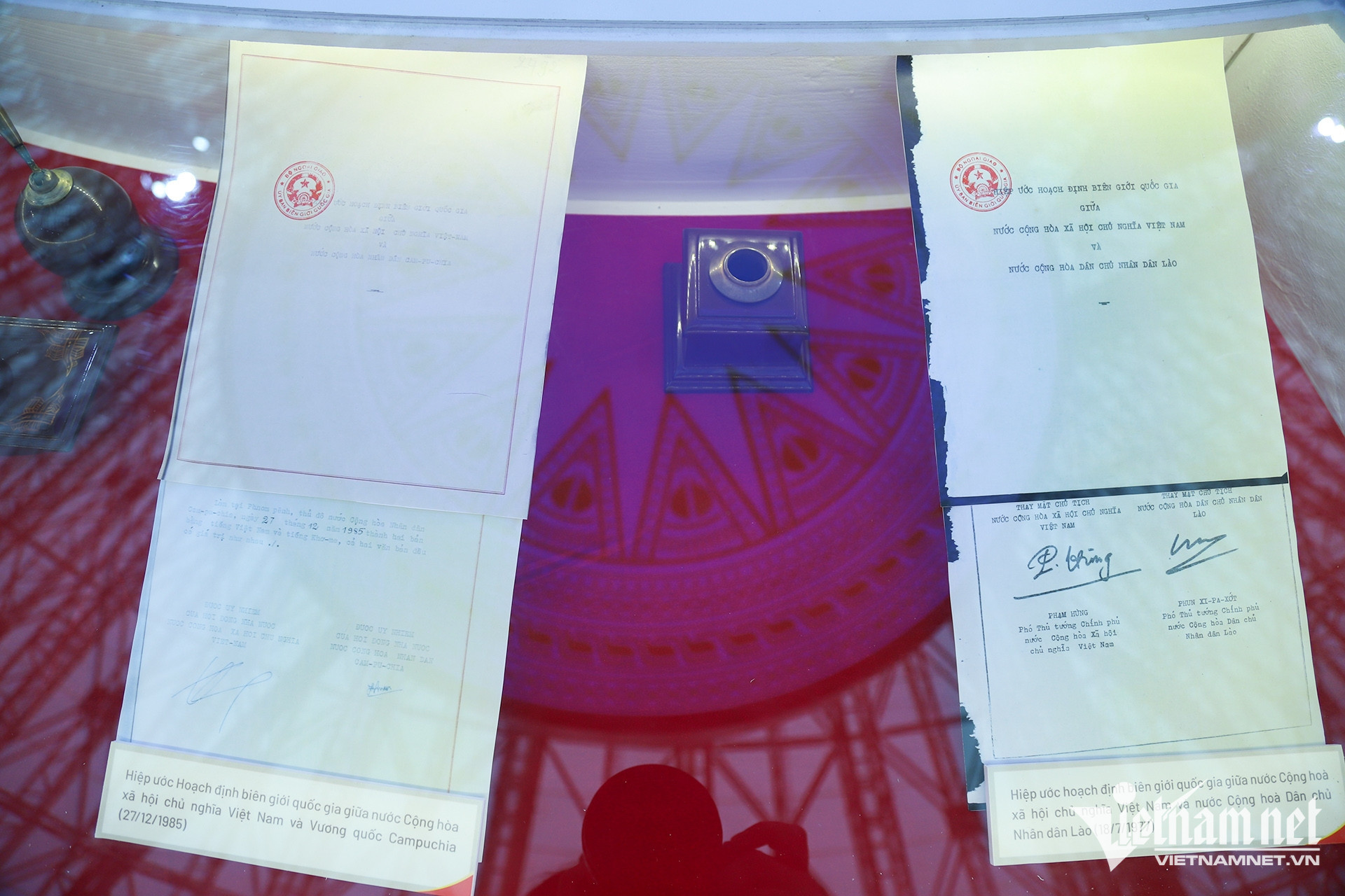 exhibition vietnam5.jpg