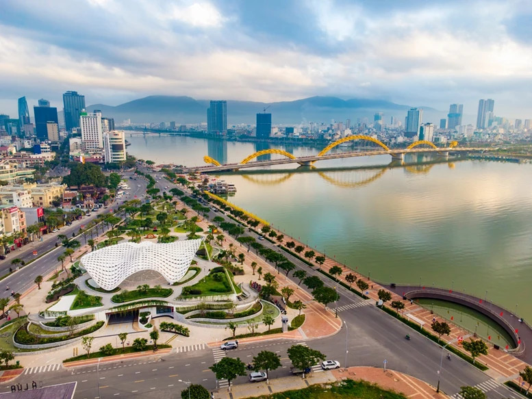 Da Nang pushes forward with FTZ project, eyes strategic investors