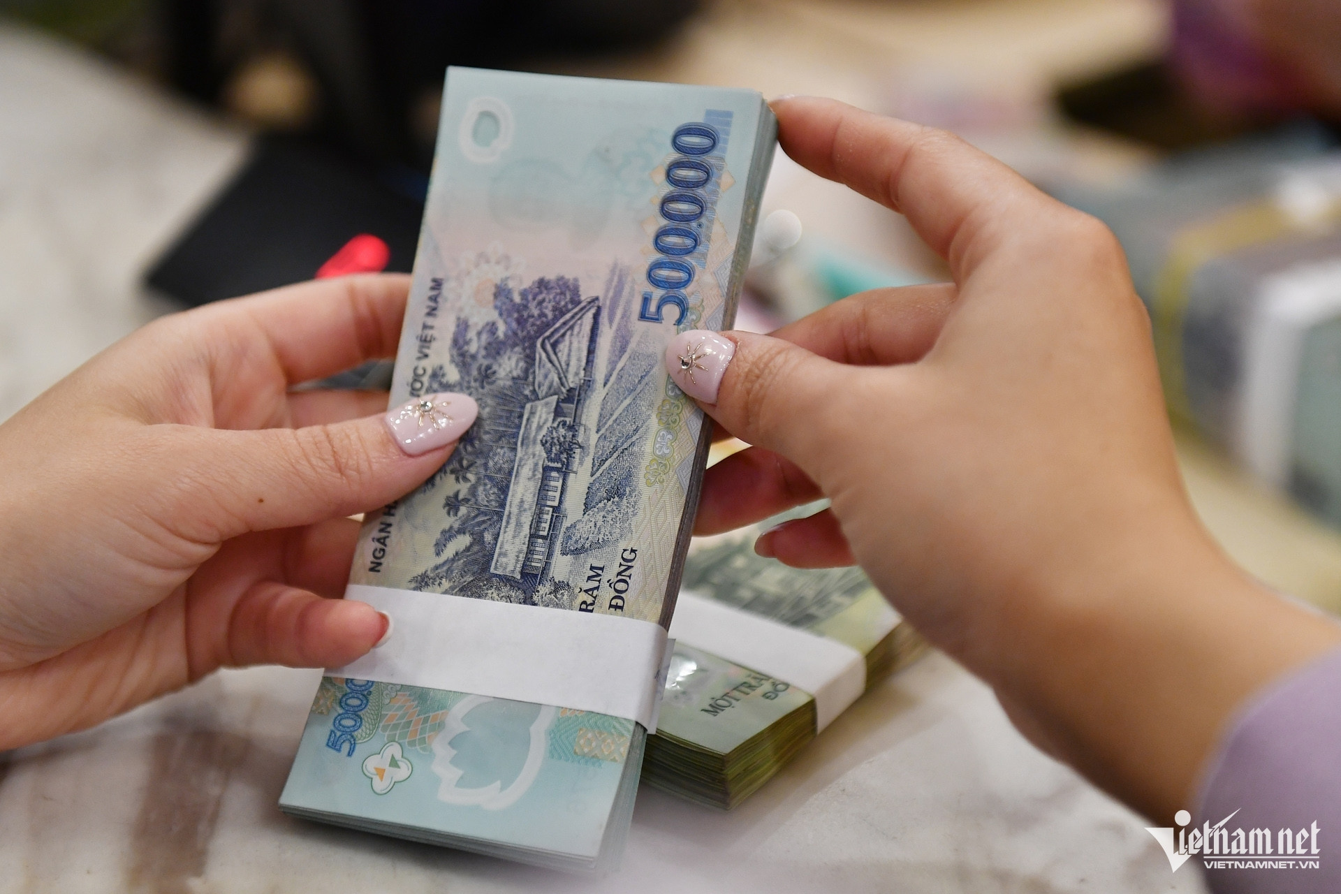 Ministry proposes raising family deduction to VND15.5 million