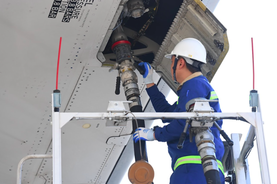 Vietnam’s aviation goes green: A costly journey for a sustainable future